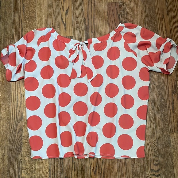 Polka dot top - Picture 3 of 6